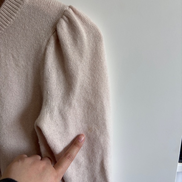 Women's 100% Cashmere Button-Up Sweater - Picture 6 of 7